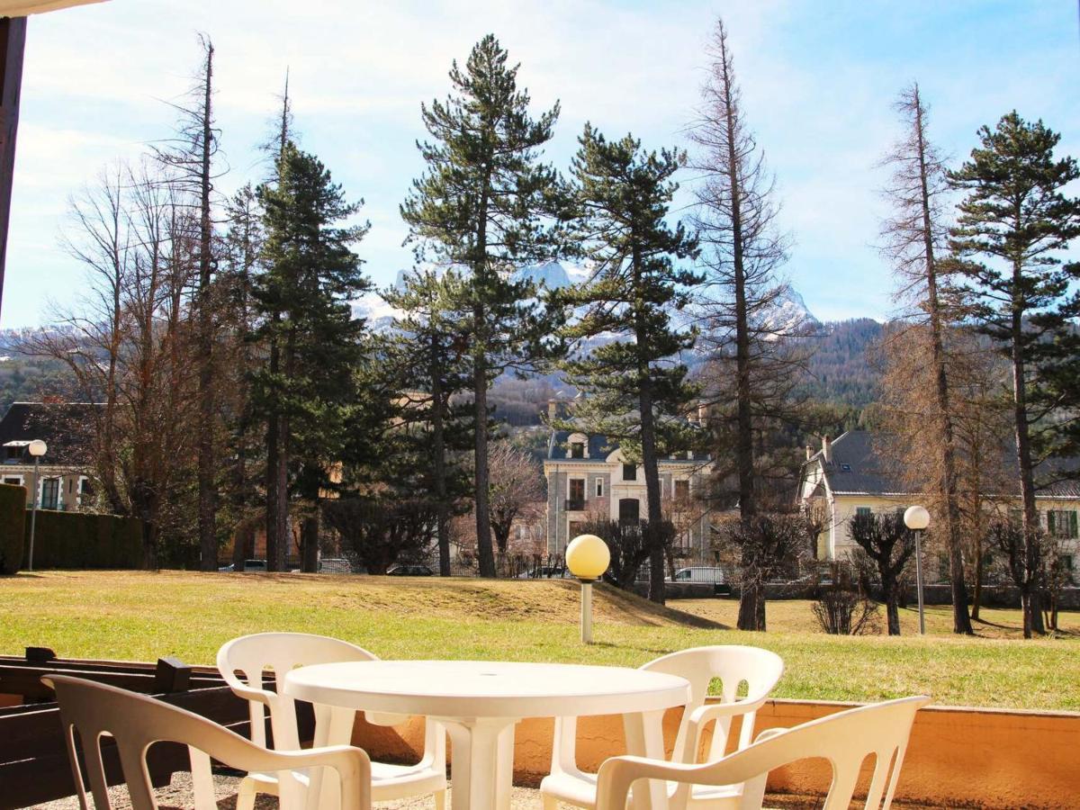 Ferienwohnung T2 Centre Barcelonnette Avec Garage, Terrasse Et Parc Prive - Fr-1-165A-101 Exterior foto